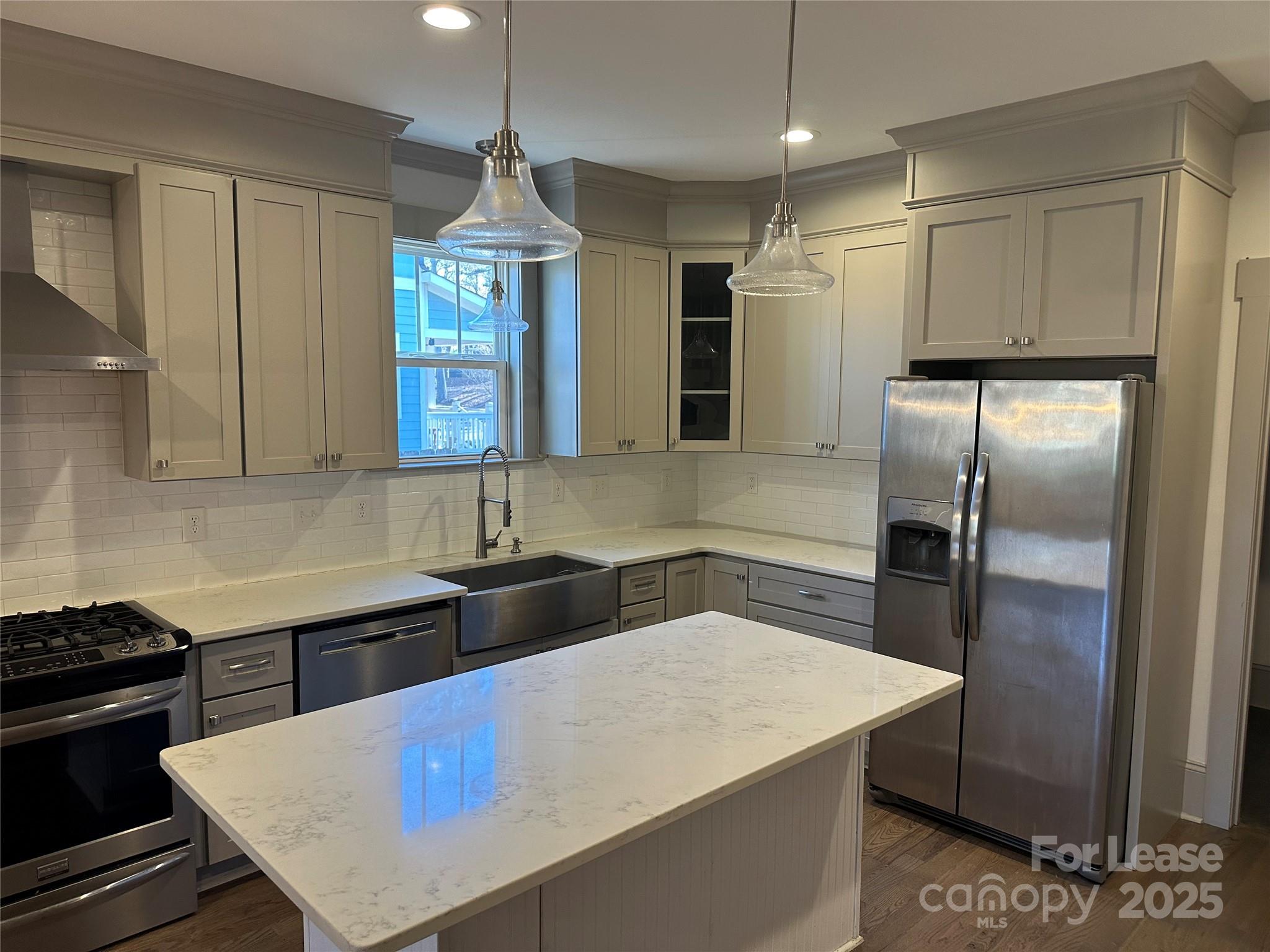 2520 Greenland Avenue