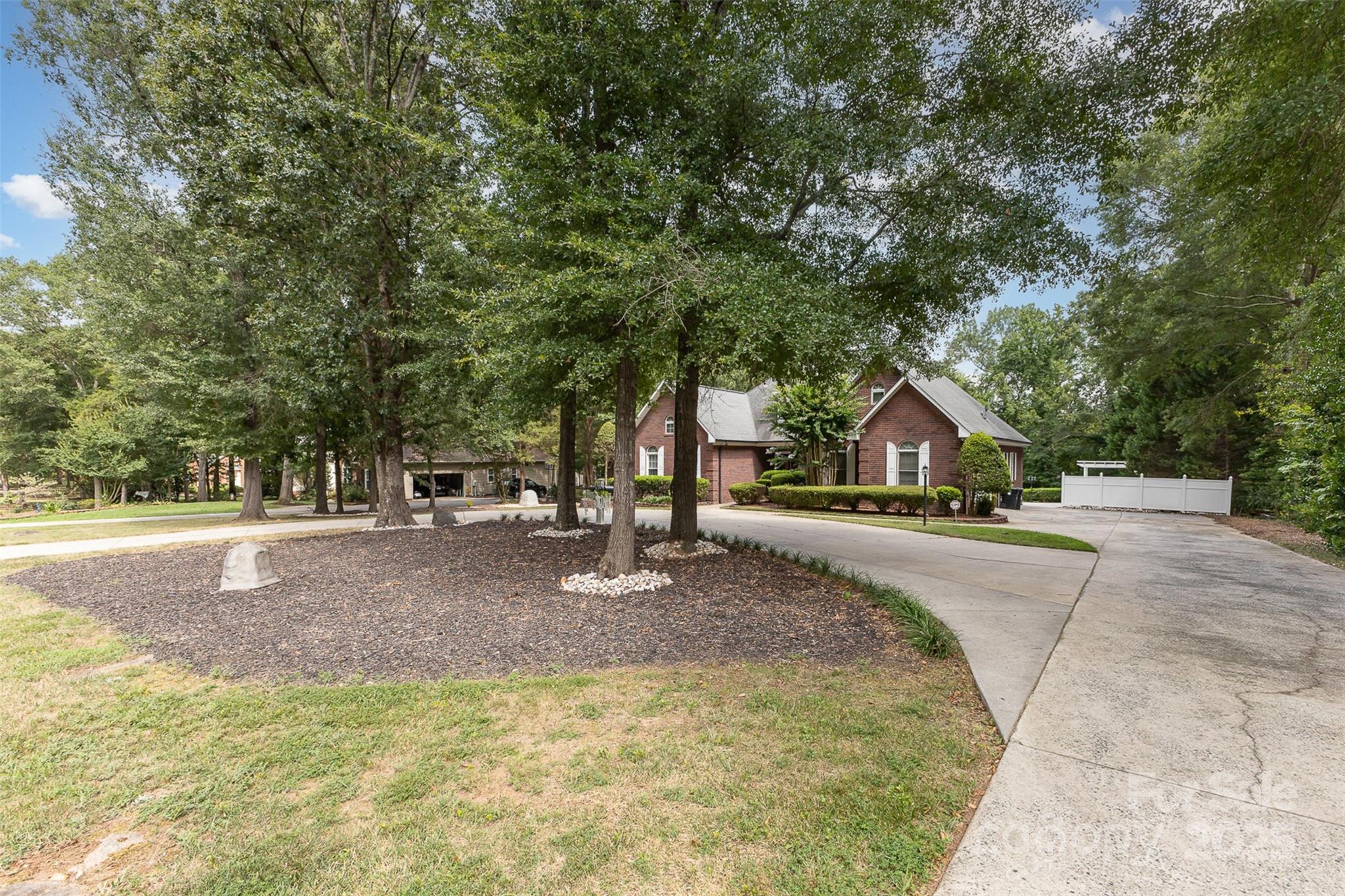 5619 Weddington Road