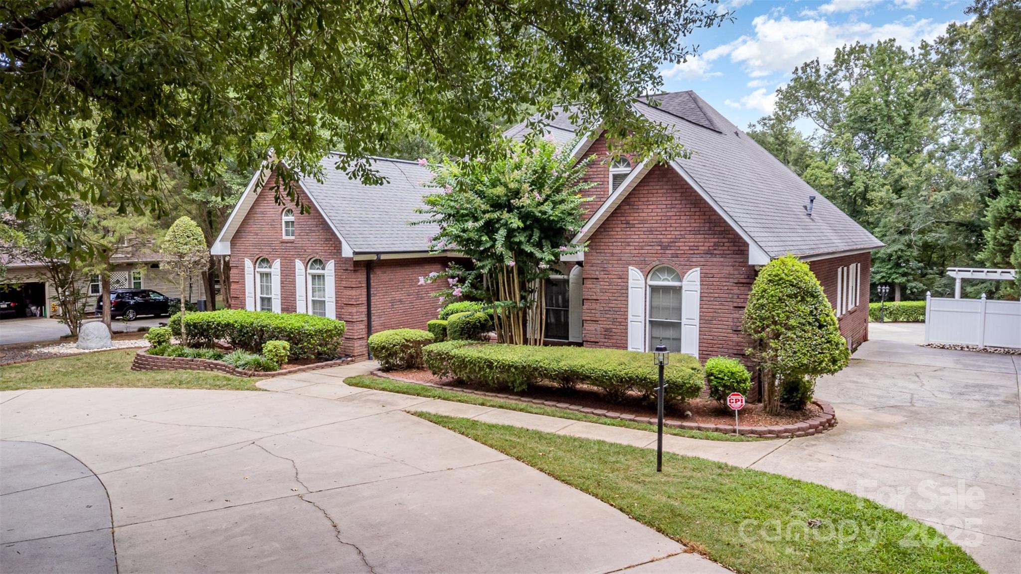 5619 Weddington Road