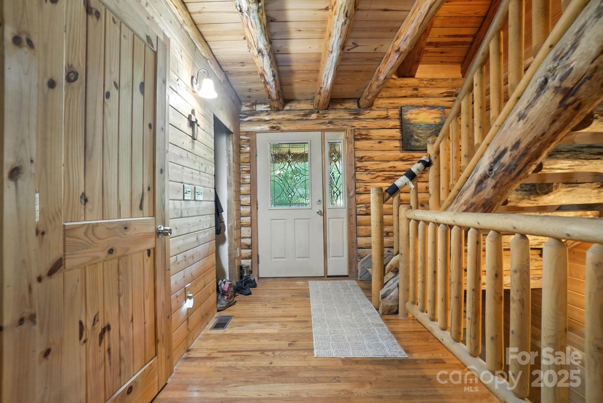 3008 Lamplight Road