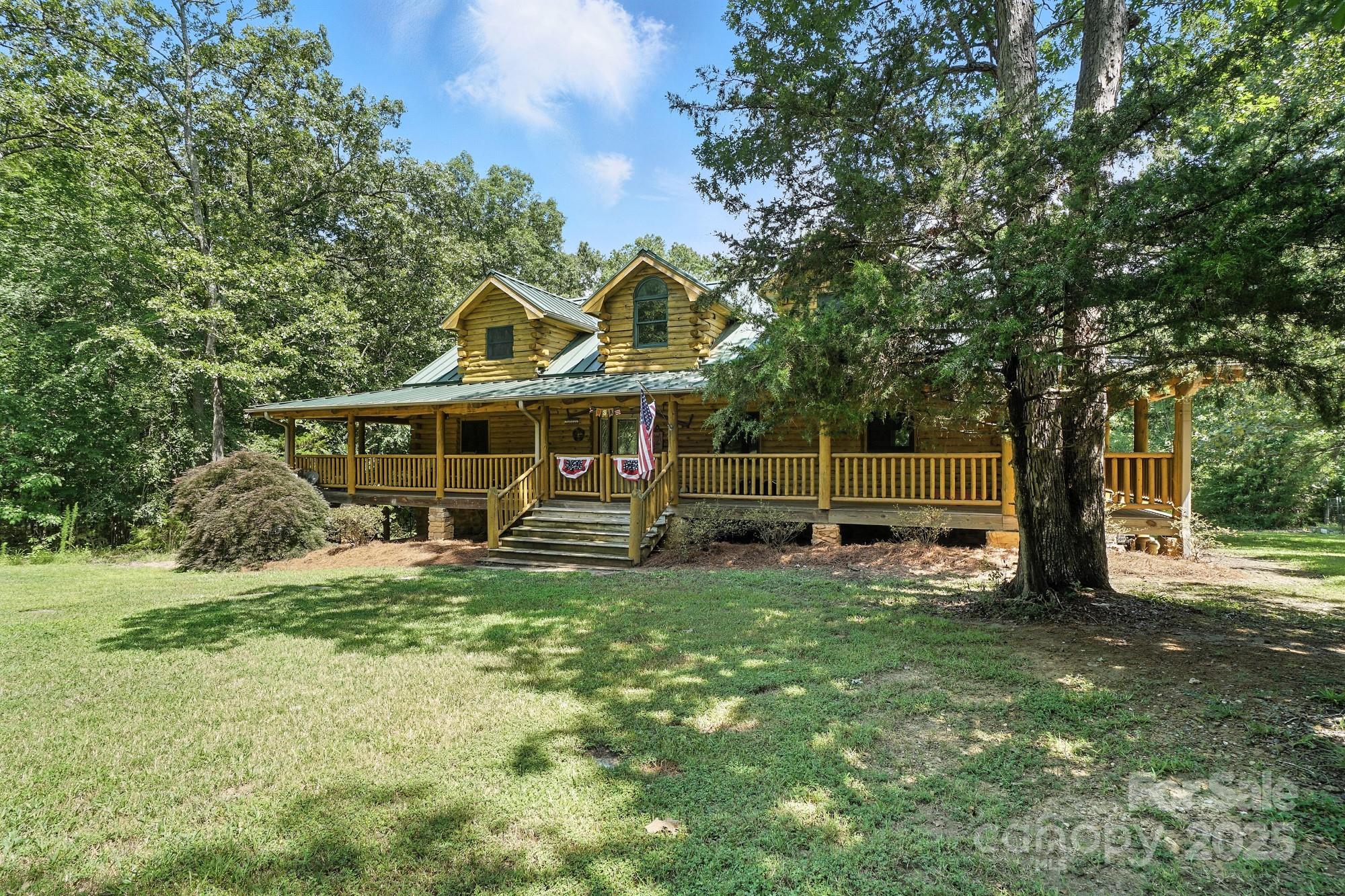 3008 Lamplight Road
