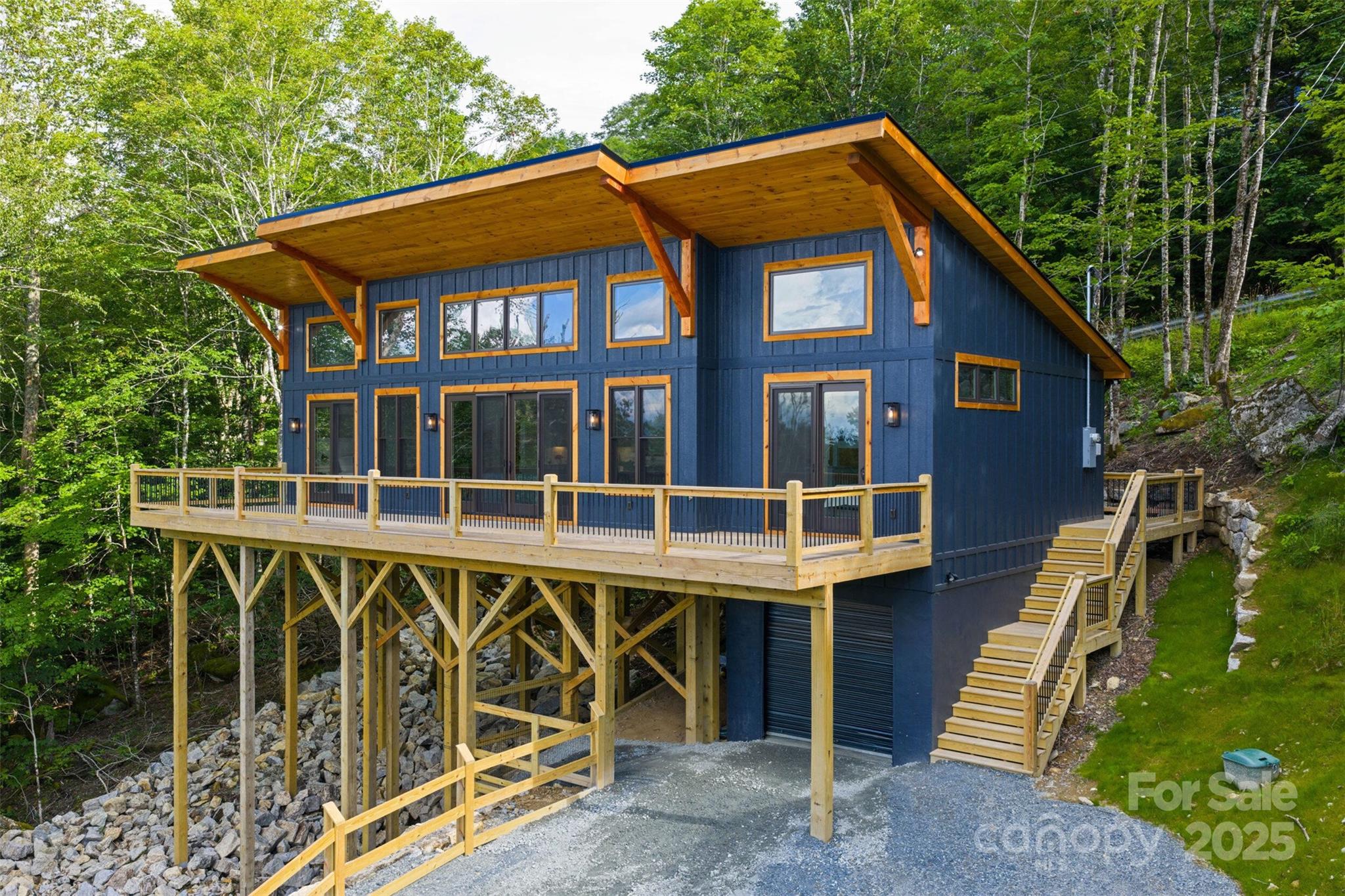 124 Holly Lane