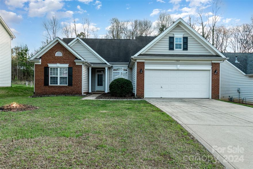 Welcome to this charming 3-bedroom home in the heart of Charlotte! Nestled in a
fantastic location, this property offers convenience and comfort. Step inside to discover an inviting
open floorplan, perfect for entertaining friends and family. The spacious living area seamlessly
flows into the dining space and modern kitchen, boasting ample counter and cabinet space. Retreat to the cozy bedrooms for relaxation, including a master suite with a private
bathroom. Additionally, this home features a versatile bonus room, ideal for a home office, gym, or
playroom. With its prime location and desirable amenities, this home offers the best of Charlotte
living. Don't miss out on this incredible opportunity!