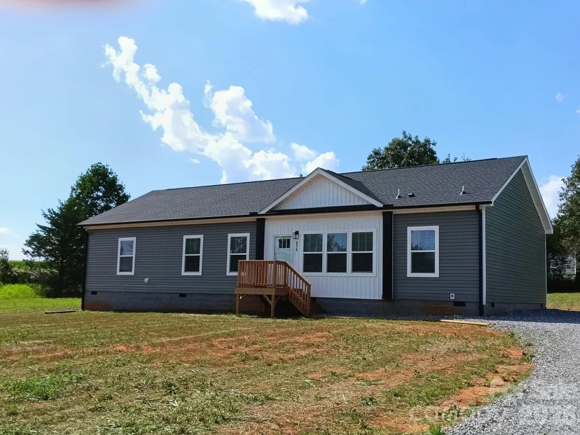 570 Drumstand Road, photo 1 of 25