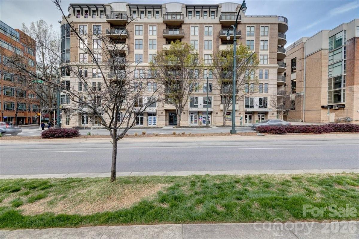 Gateway Plaza - Residential