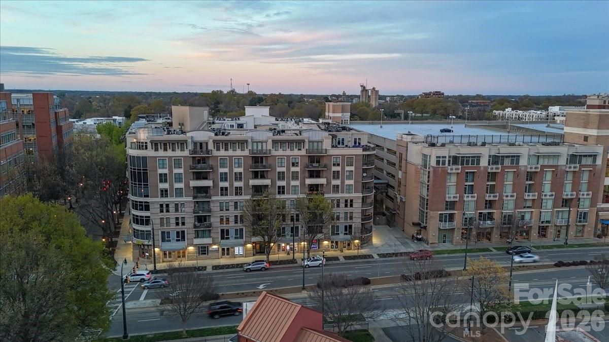 Gateway Plaza - Residential