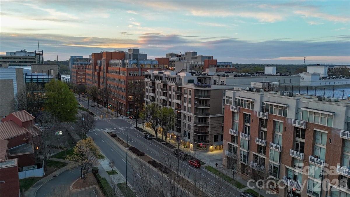 Gateway Plaza - Residential