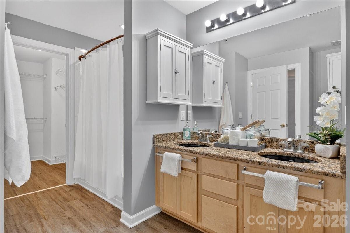 Gateway Plaza - Residential