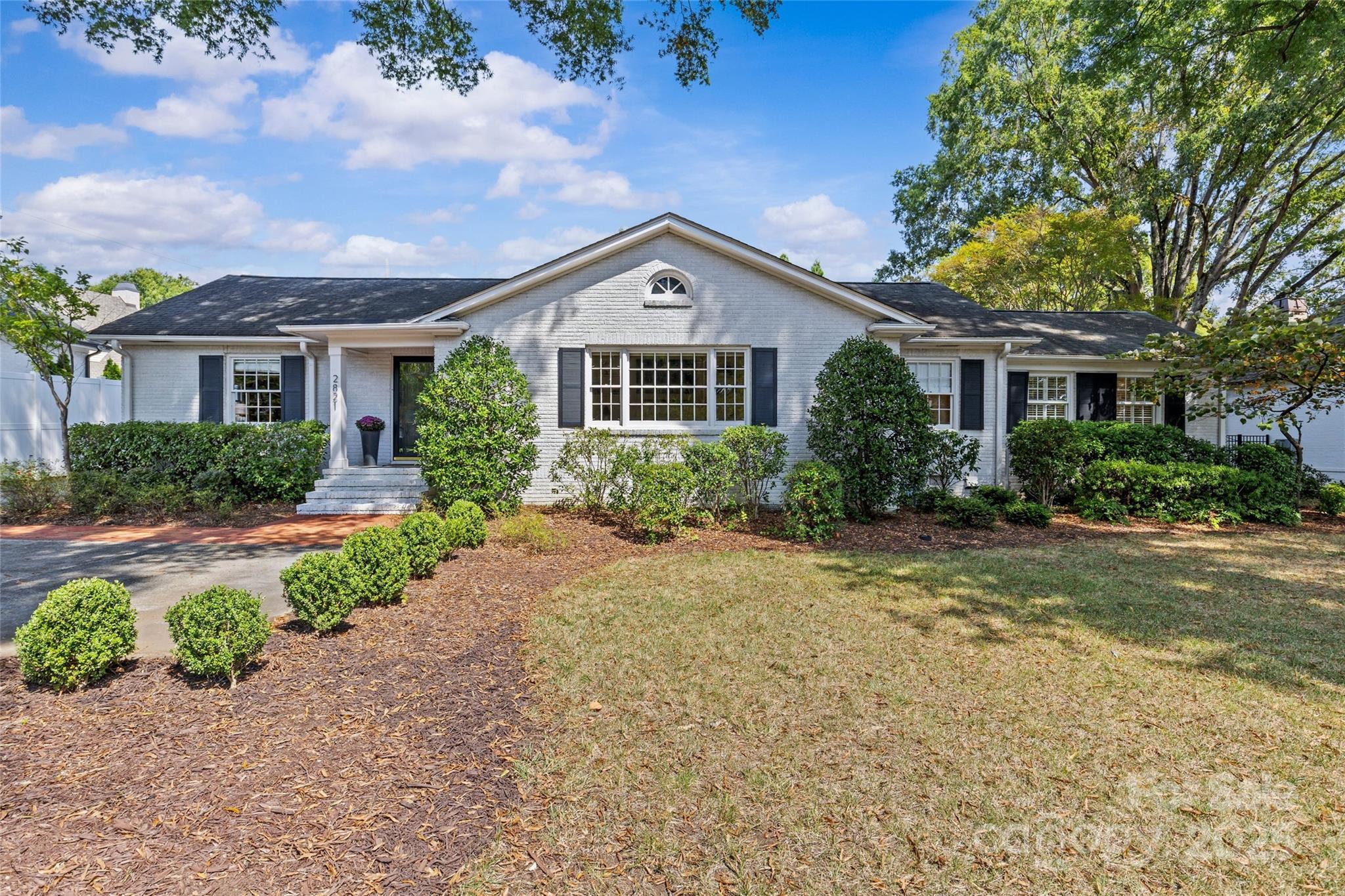 2821 Sharon Road