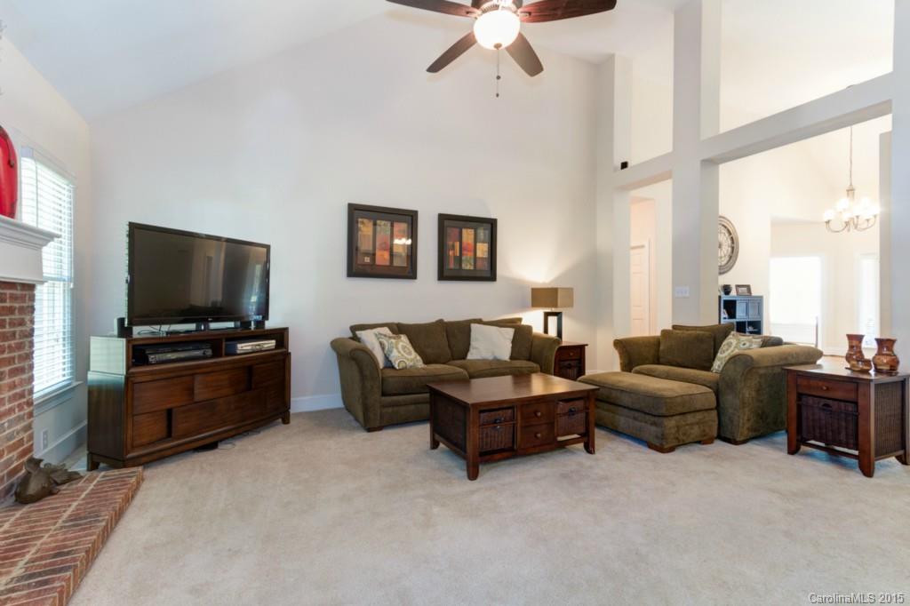 Hunters Pointe - Residential