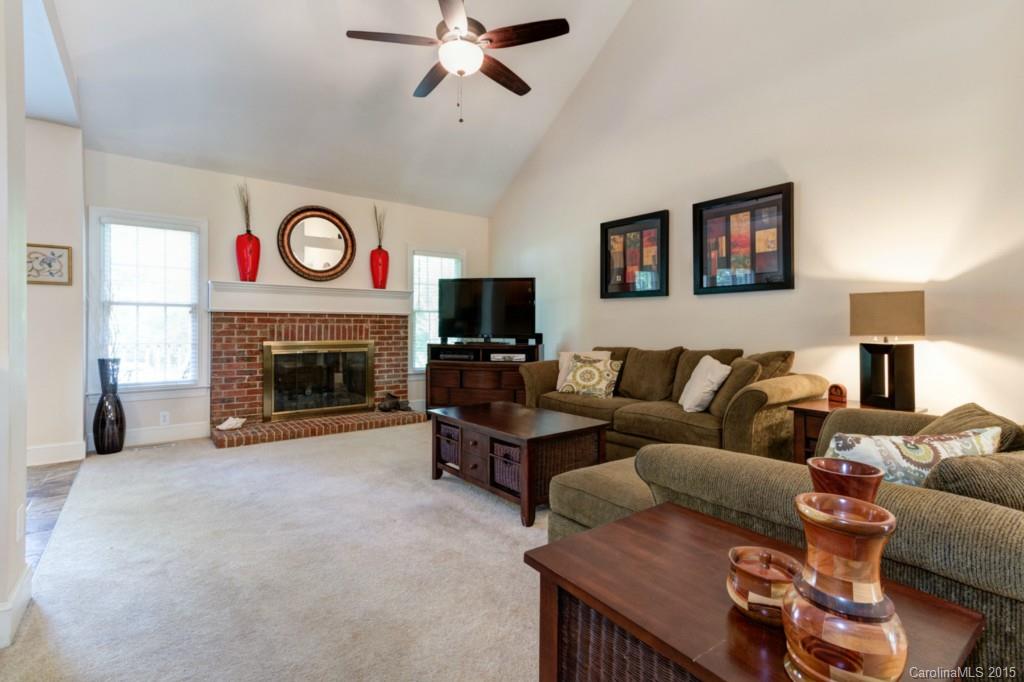 Hunters Pointe - Residential