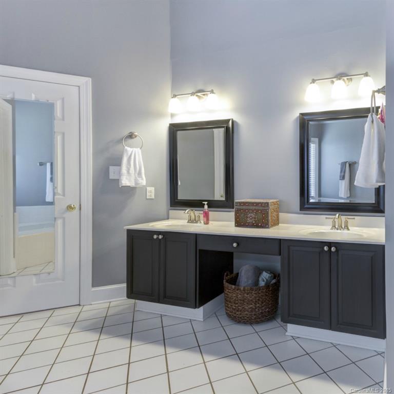 Hunters Pointe - Residential