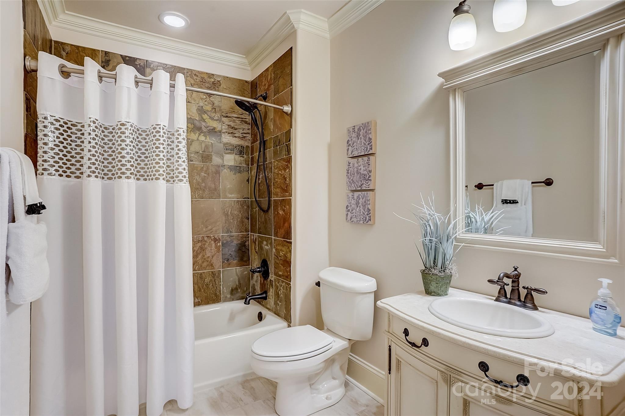 Tuskarora Point - Residential