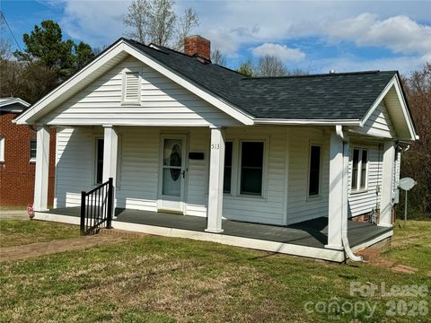 Photo of 513 East Avenue, Belmont, NC 28012 (MLS # 4359097)