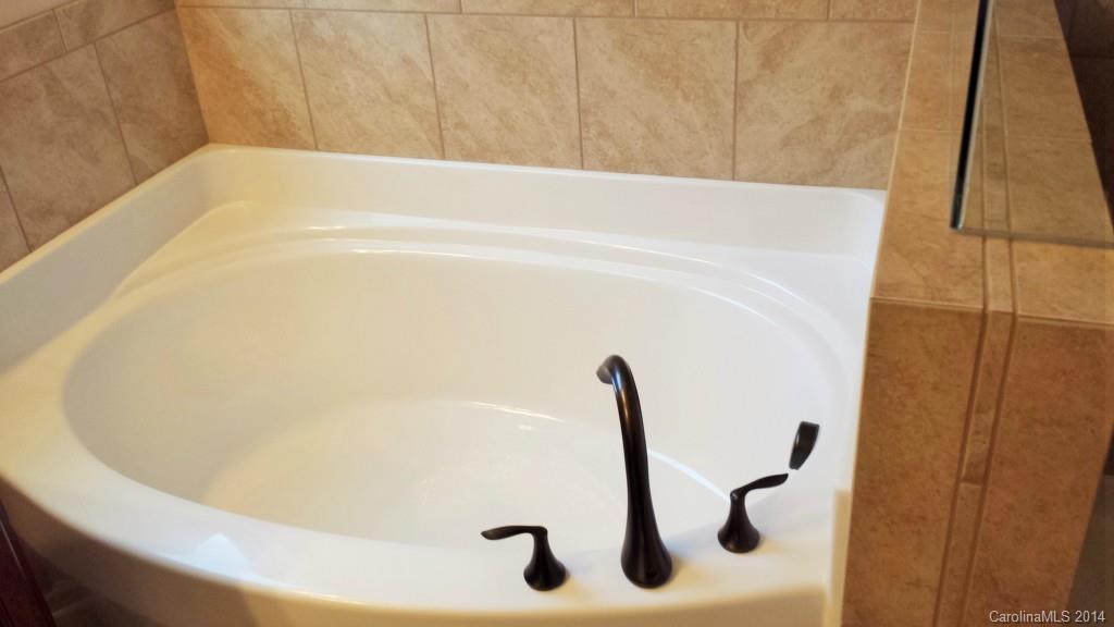 Lakebridge - Residential