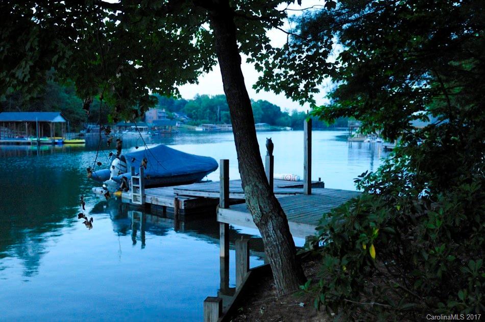 Laurel Pointe - Residential