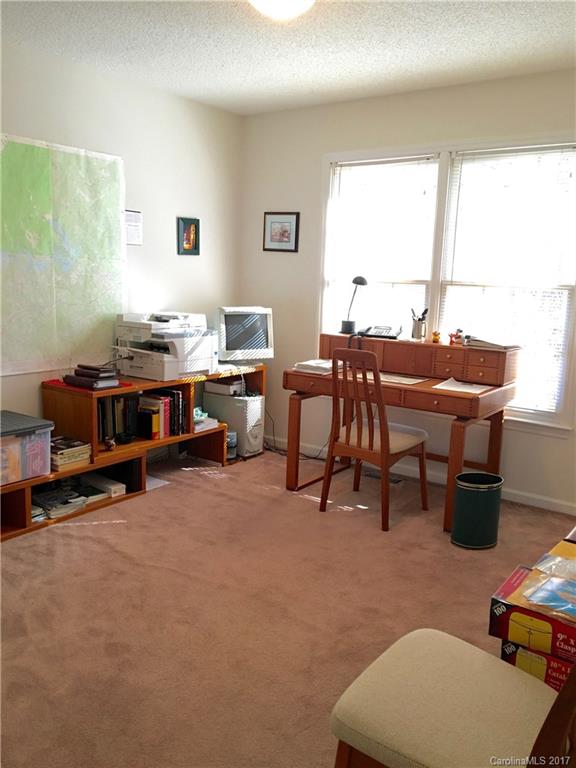 Laurel Pointe - Residential