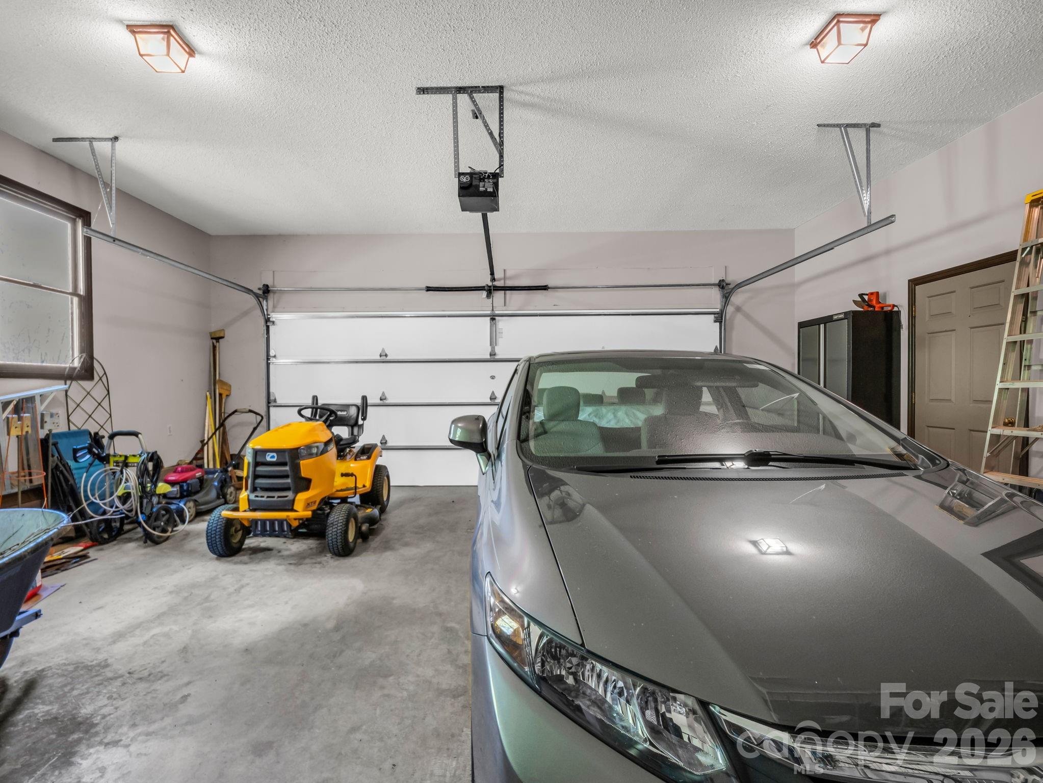 Meadowbrook Farms - Residential