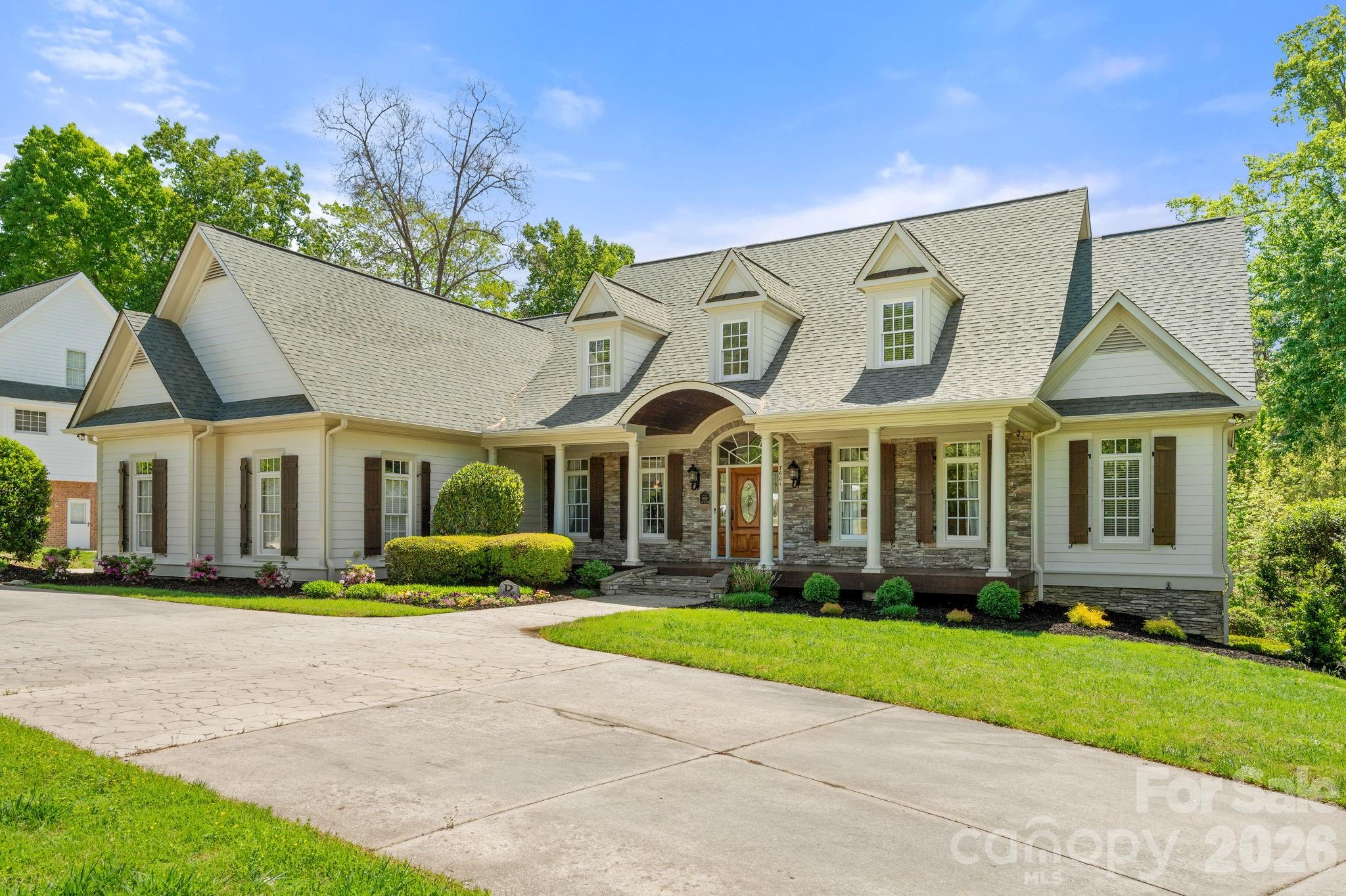 7601 Crossing Ridge Drive