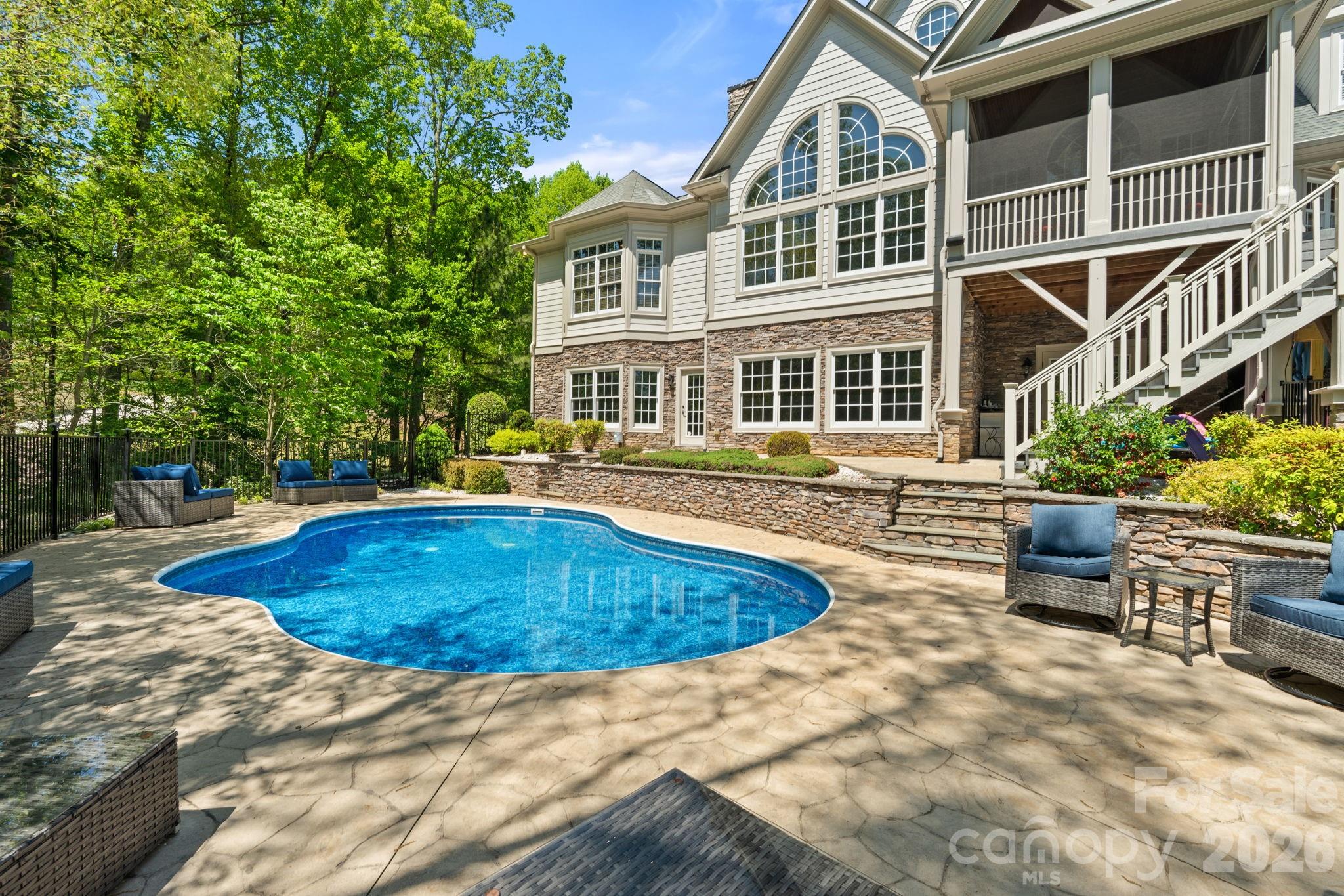Stoney Pointe - Residential