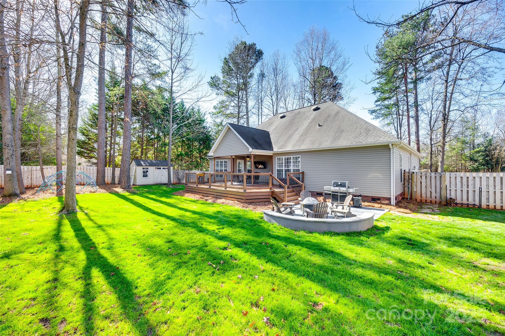 Friendfield - Residential