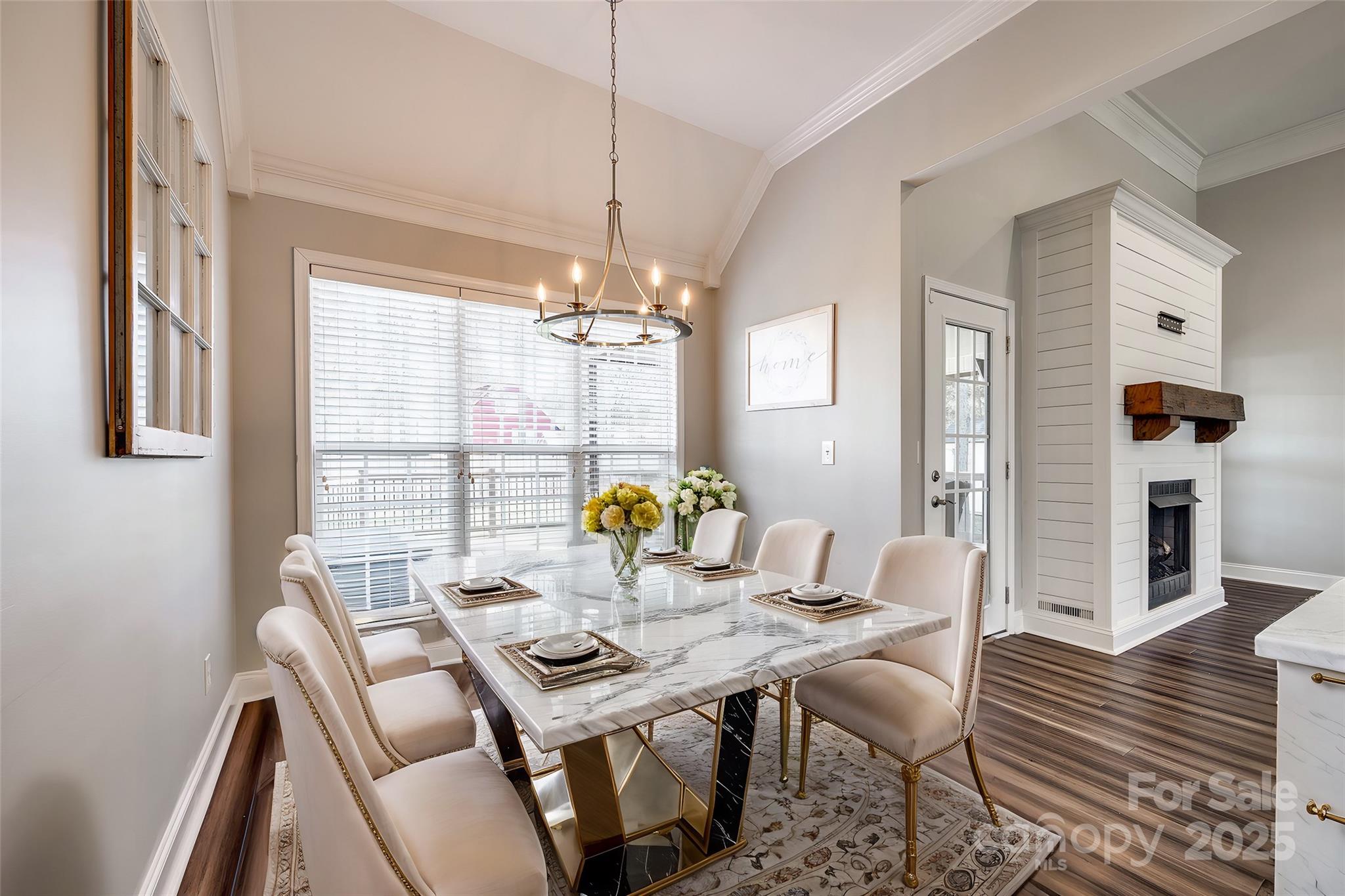 Friendfield - Residential