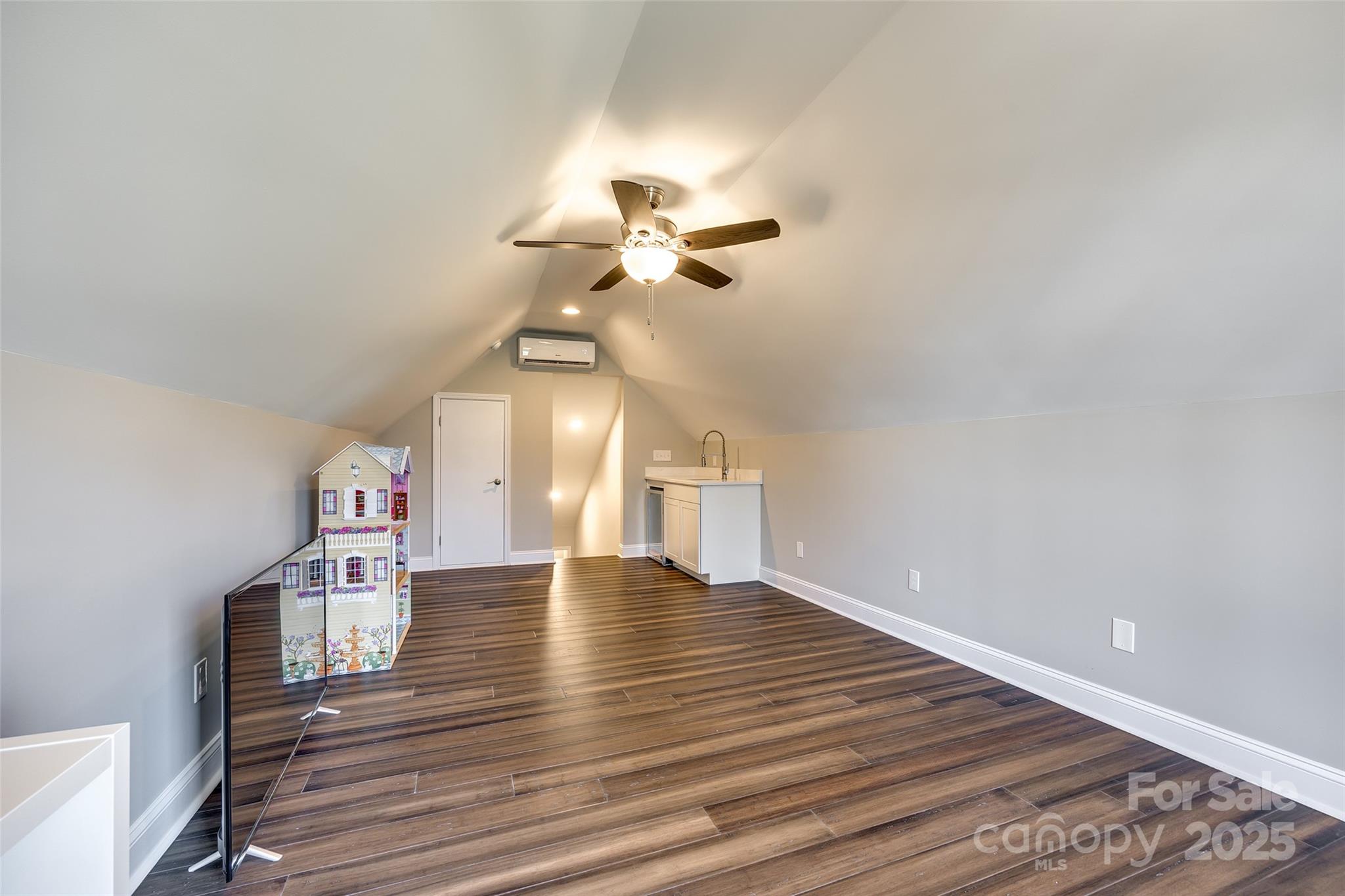 Friendfield - Residential