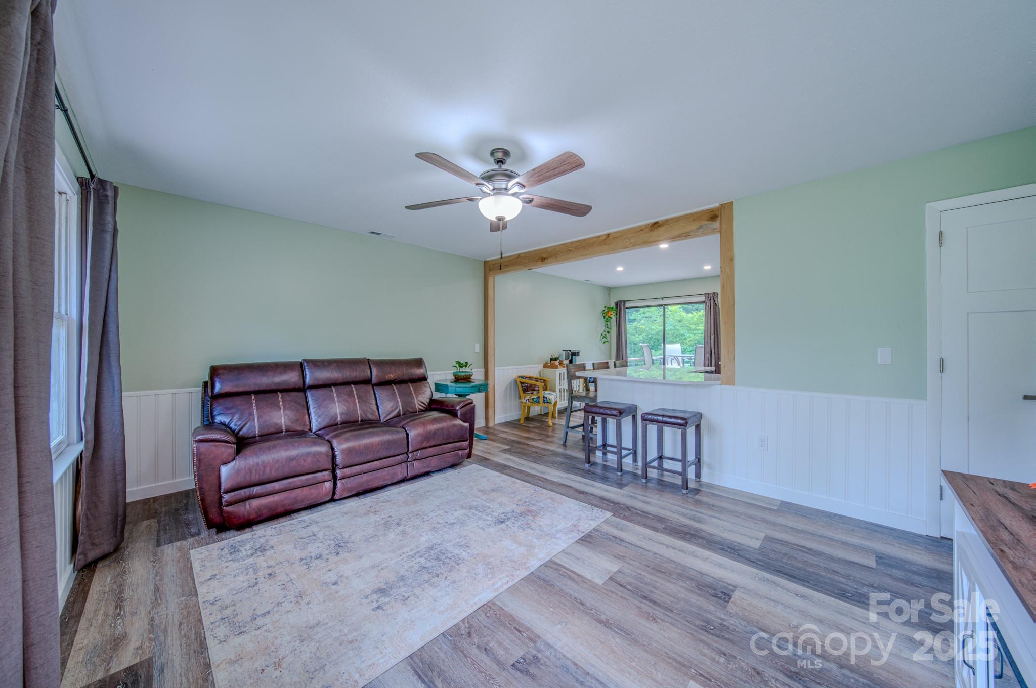 204 Oakdale Road