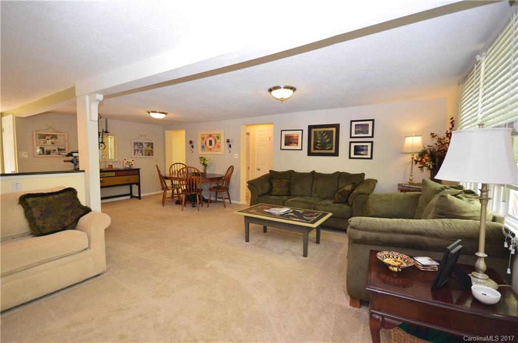 Royal Pines - Residential