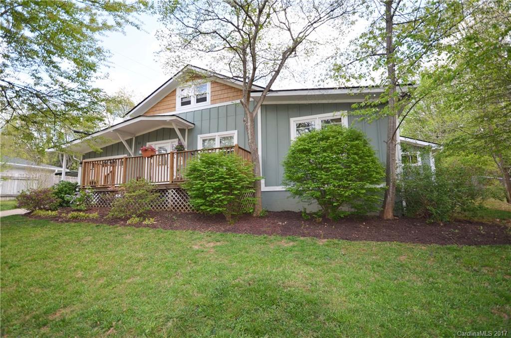 Royal Pines - Residential