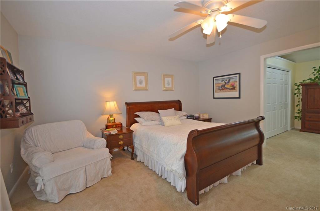 Royal Pines - Residential