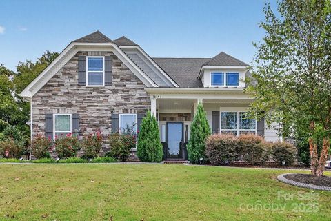 Photo of 10857 Parkhall Drive, Harrisburg, NC 28075 (MLS # 4306148)