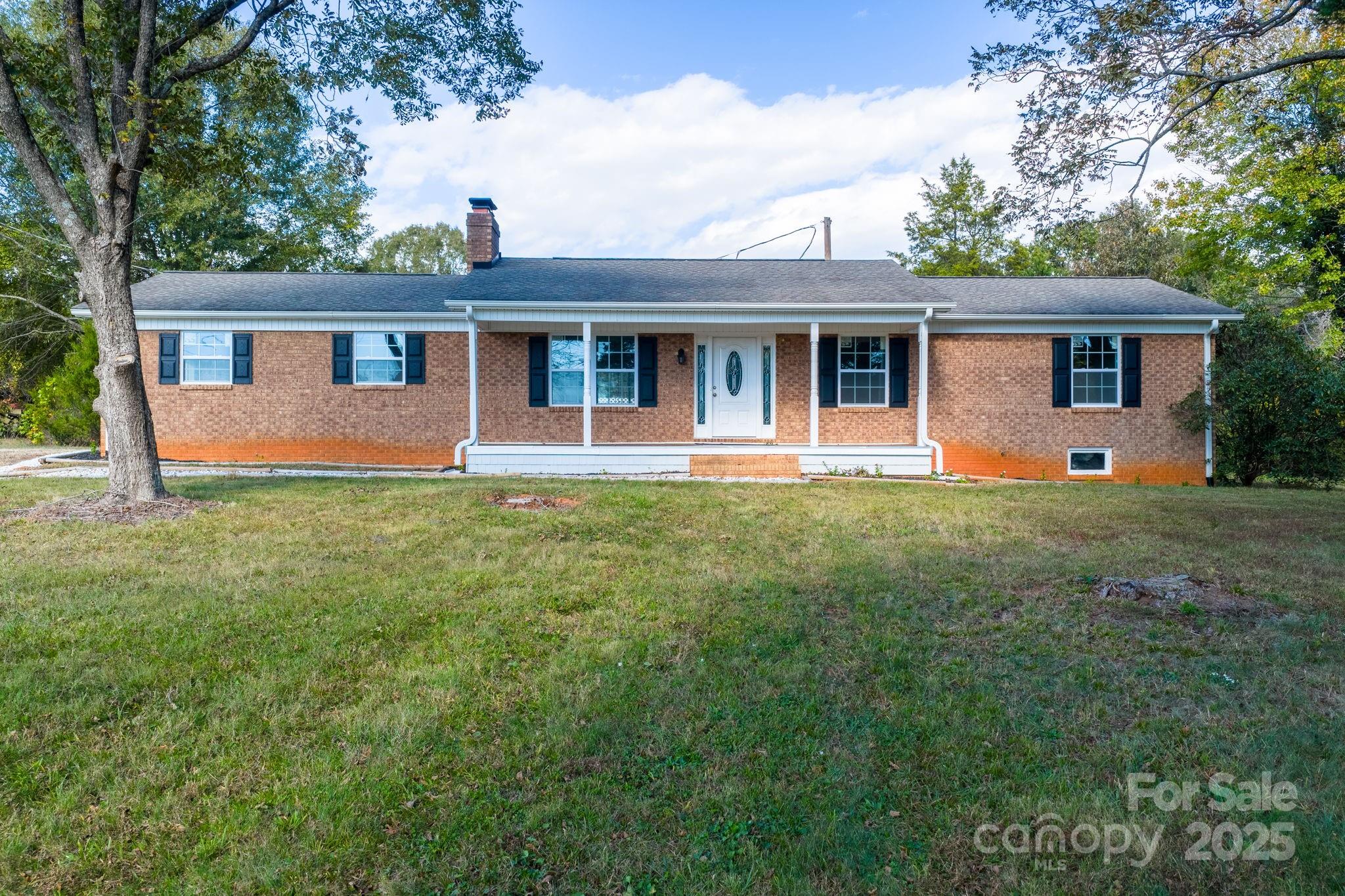 5613 Springs Road