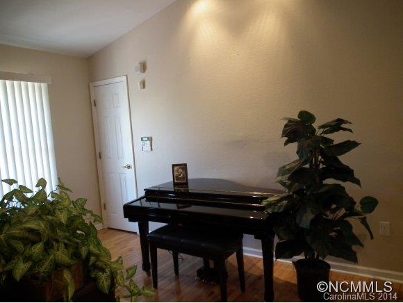 Sourwood Ridge - Residential