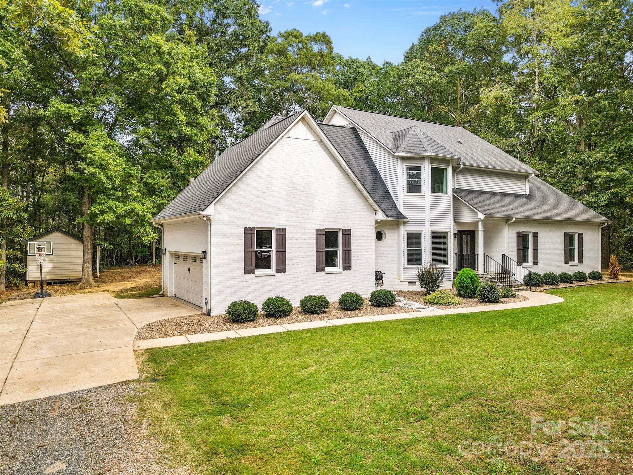 207 Windsor Greene Drive