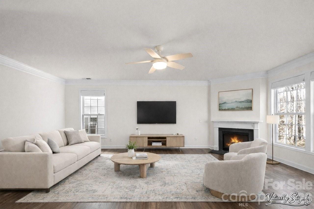 Falls Cove At Lake Norman - Residential