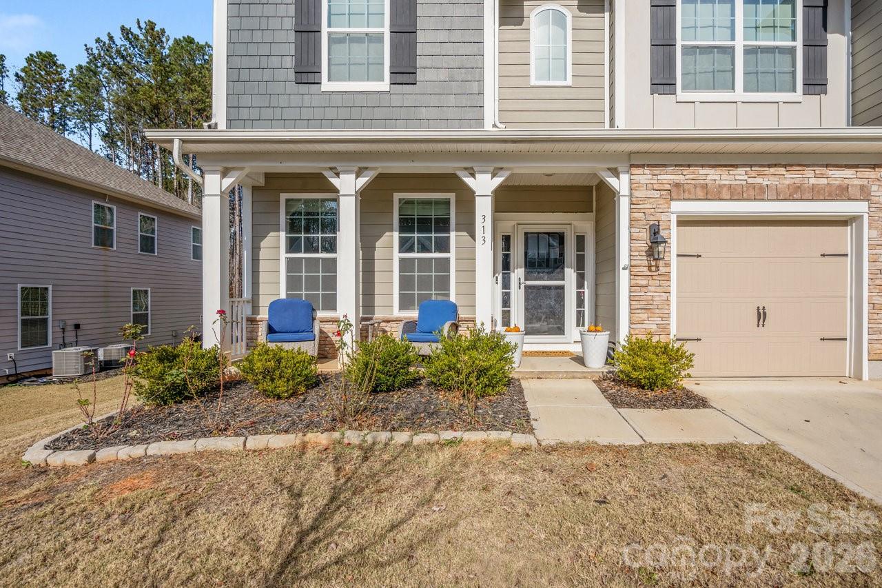 Falls Cove At Lake Norman - Residential