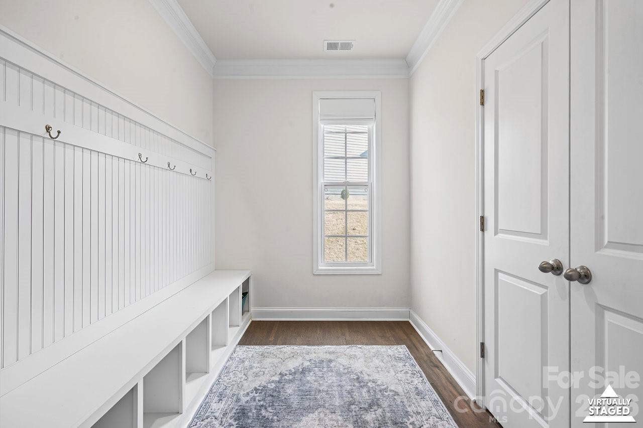 Falls Cove At Lake Norman - Residential