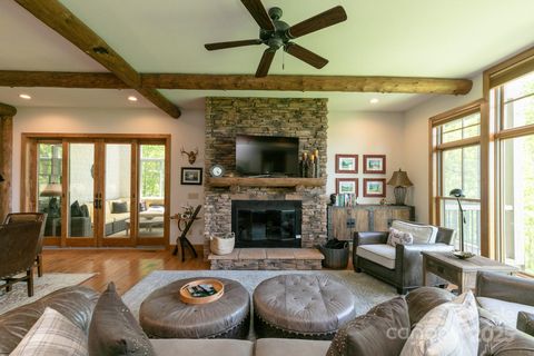 224 Logging Horse Road C/101 Burnsville NC 28714