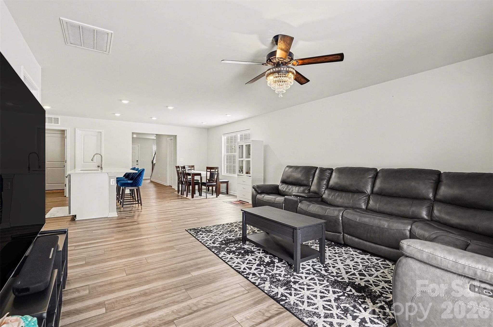 The Retreat at Cameron Commons - Residential