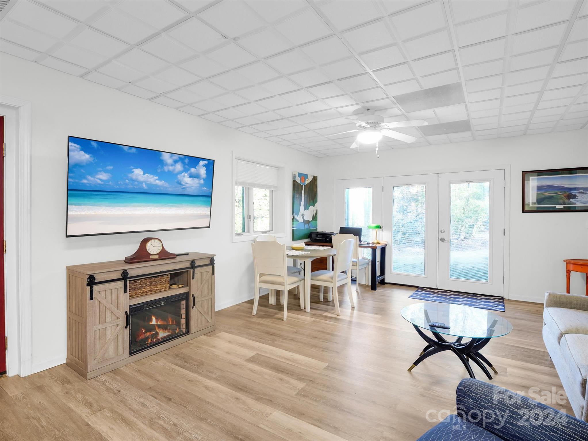 Connestee Falls - Residential