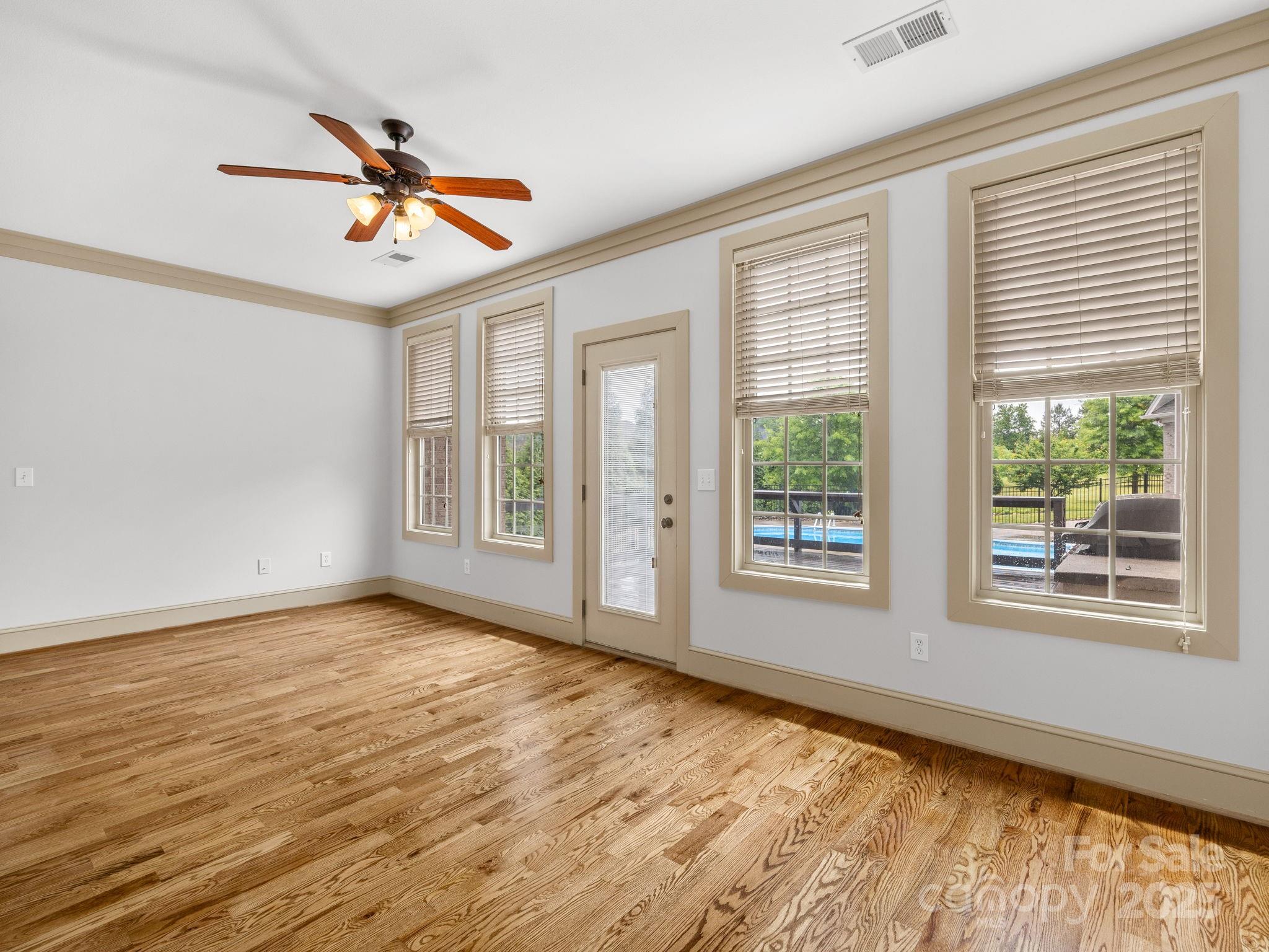 The Crossing at Cherokee National - Residential