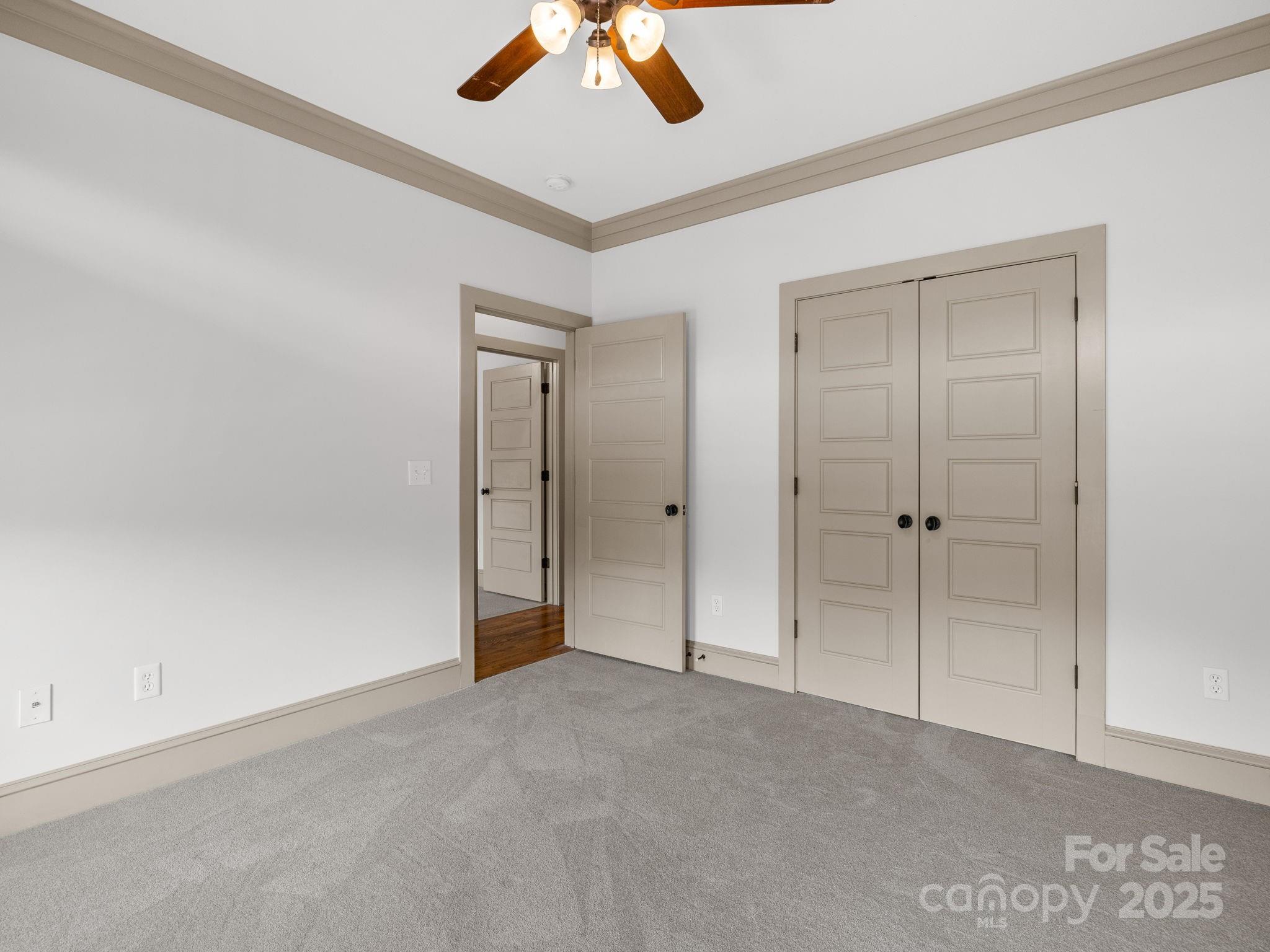 The Crossing at Cherokee National - Residential