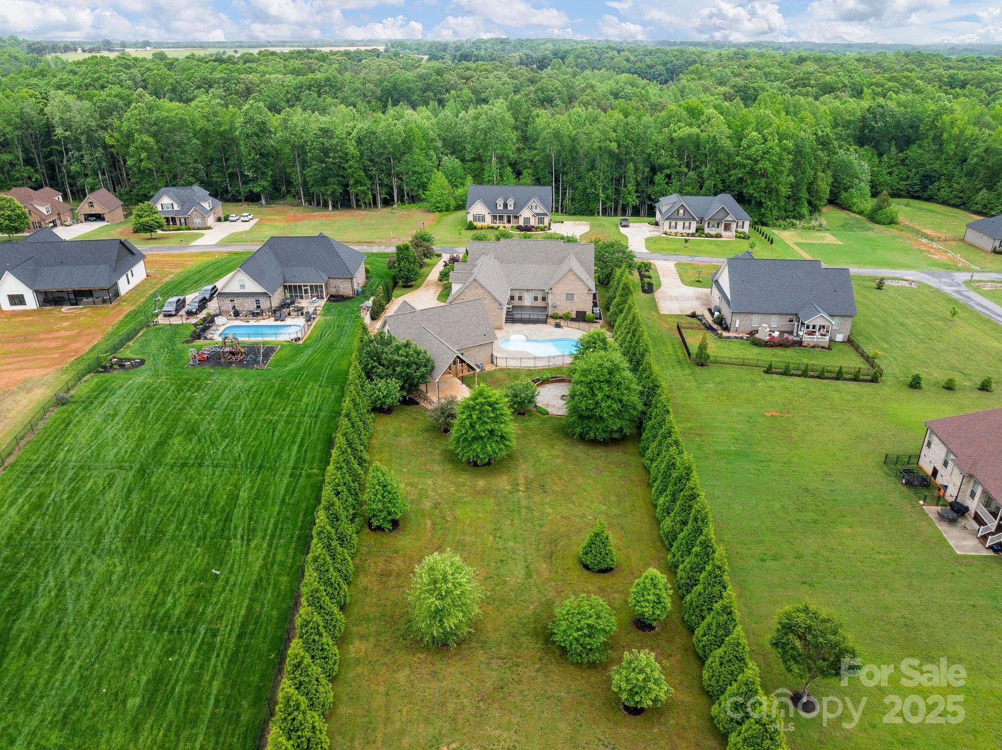 The Crossing at Cherokee National - Residential