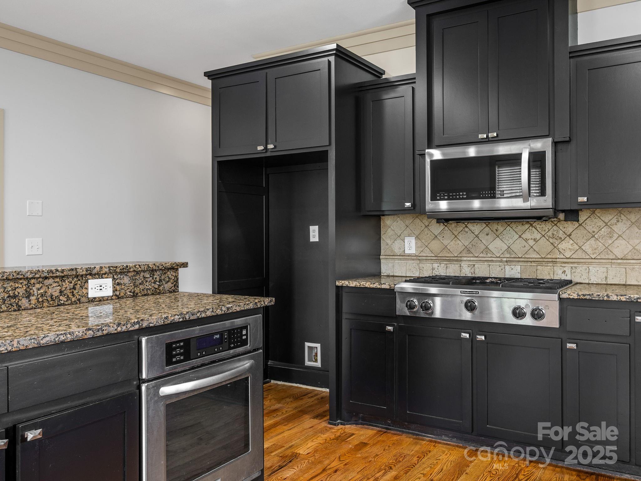 The Crossing at Cherokee National - Residential