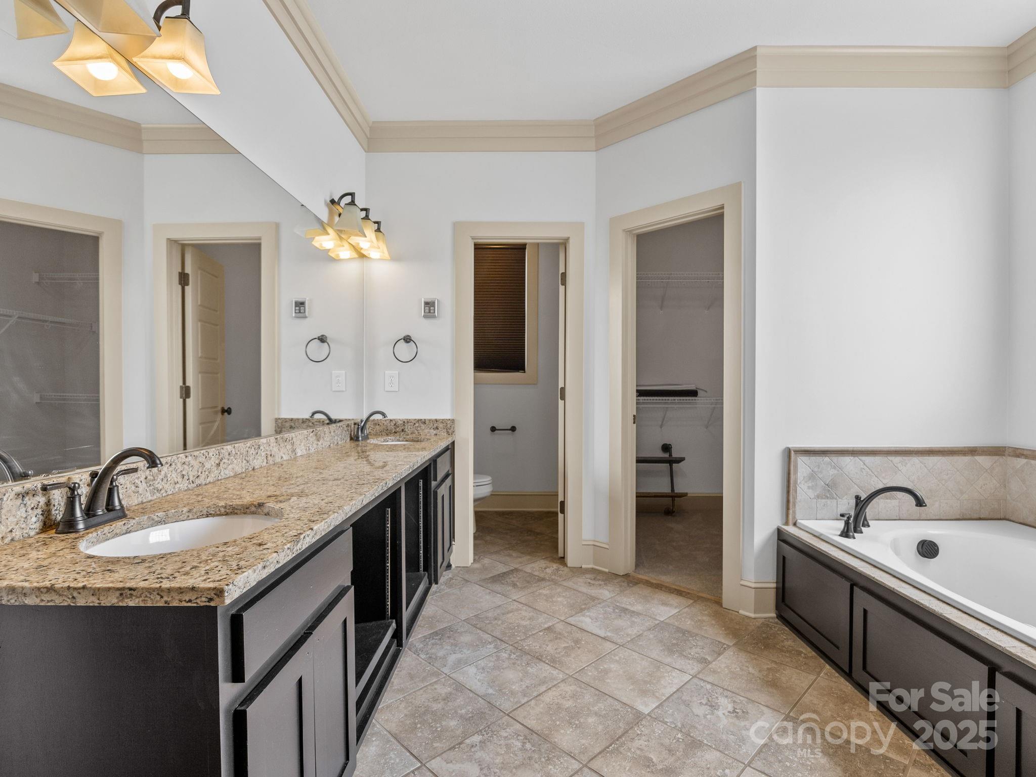 The Crossing at Cherokee National - Residential