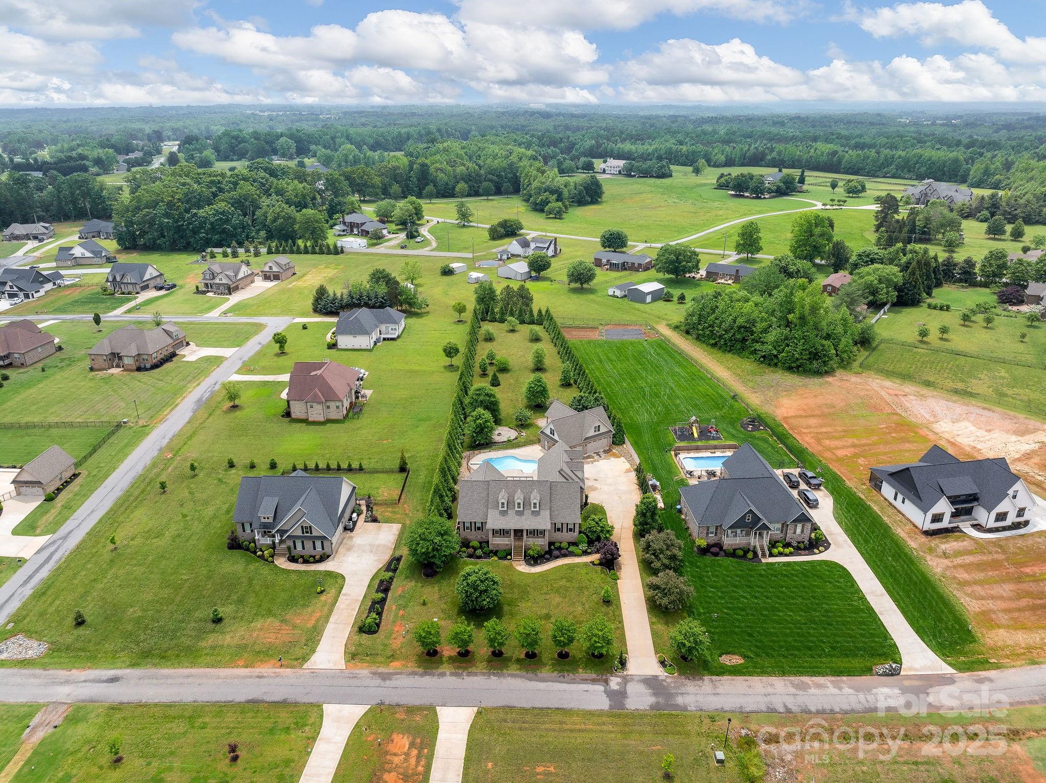 The Crossing at Cherokee National - Residential