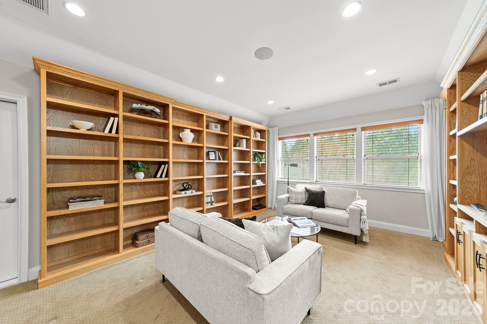 Regency at Palisades - Residential