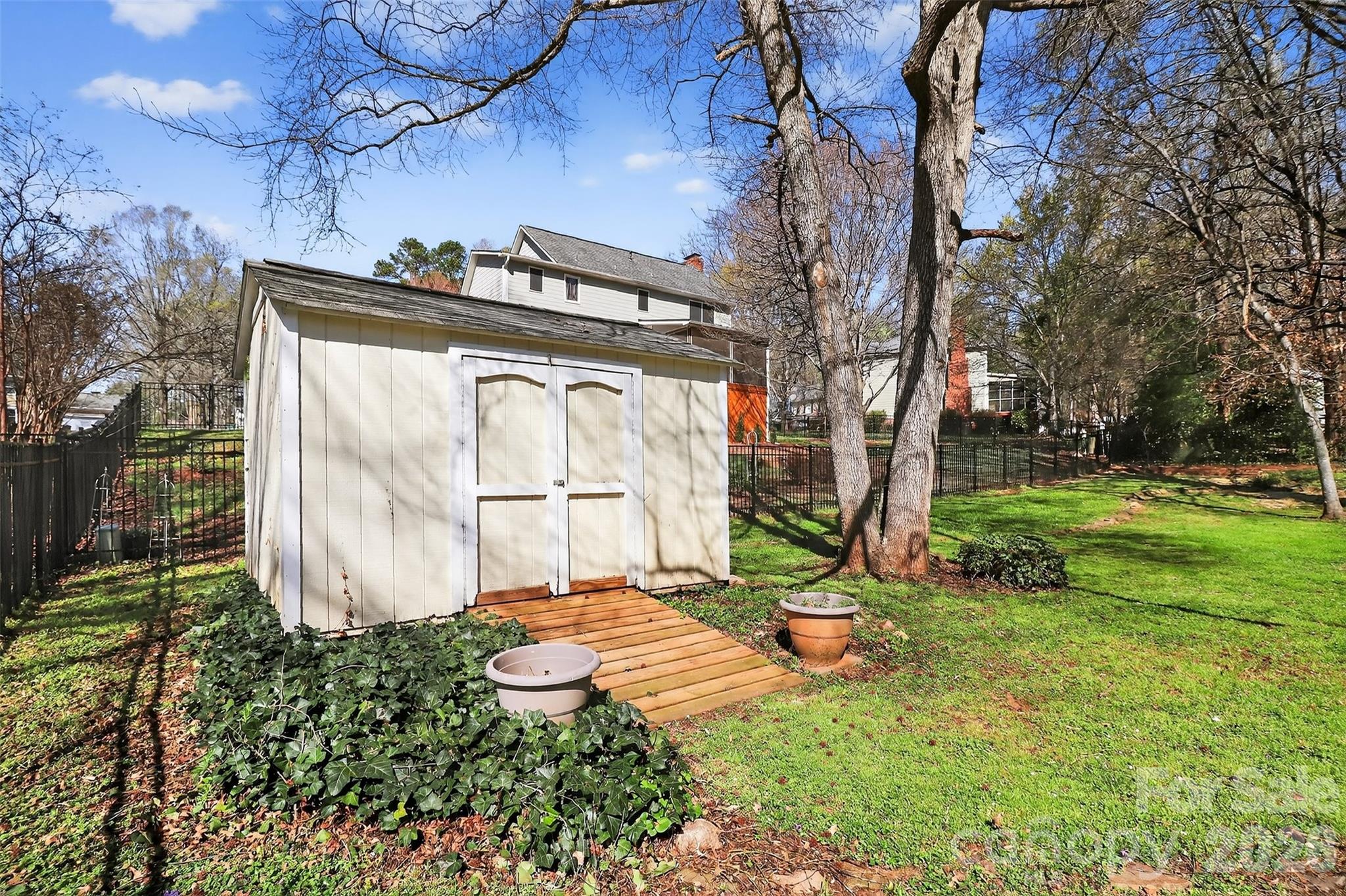 Hunters Glen - Residential