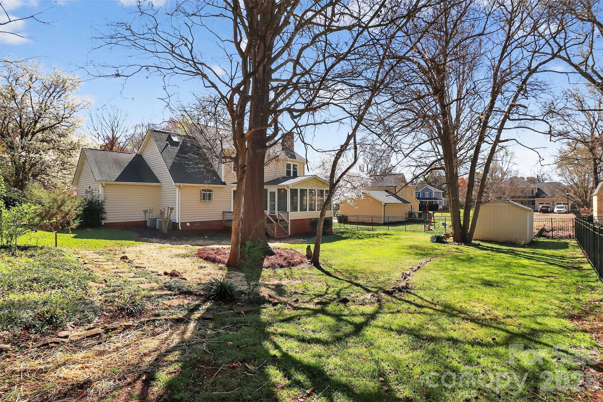 Hunters Glen - Residential